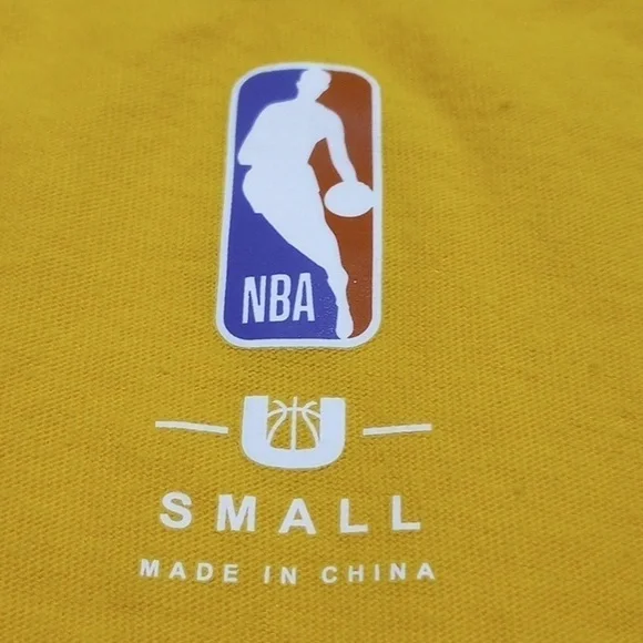 NBA Mens T-shirt Sz S Donovan Mitchell Utah Jazz Yellow Basketball Sports Sporty - Picture 3 of 6